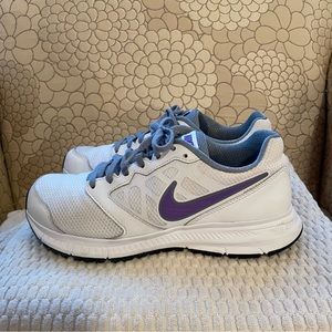 Nike Women’s Downshifter 6 tennis shoes size 8 white purple